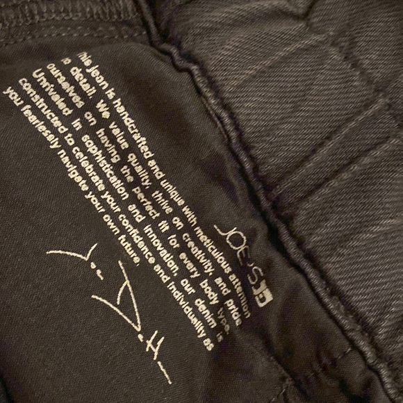 Joe’s Jeans black high waisted belted shorts . Size 24 - Picture 8 of 8